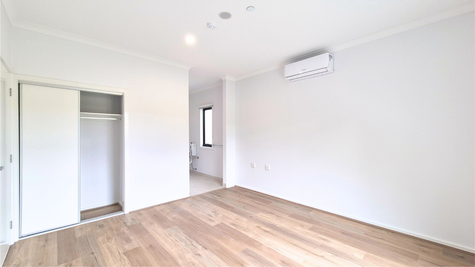 Trood Bedroom 2