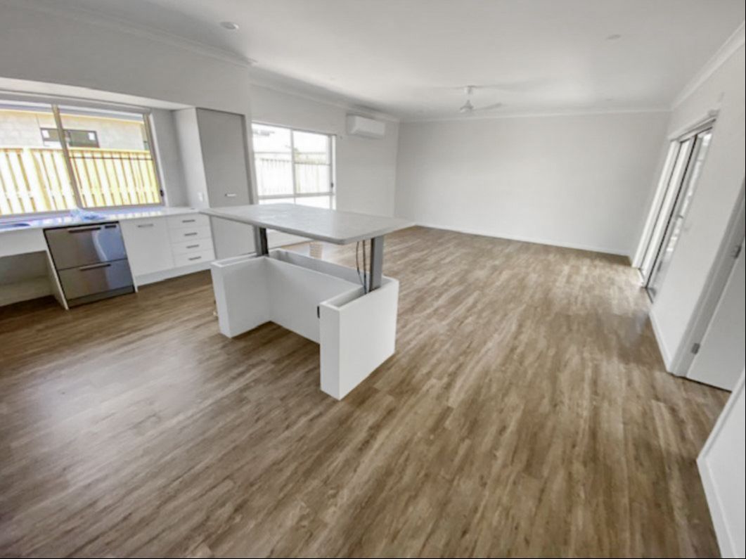 2   Chenoweth Dve 43 - Kitchen and Dining2