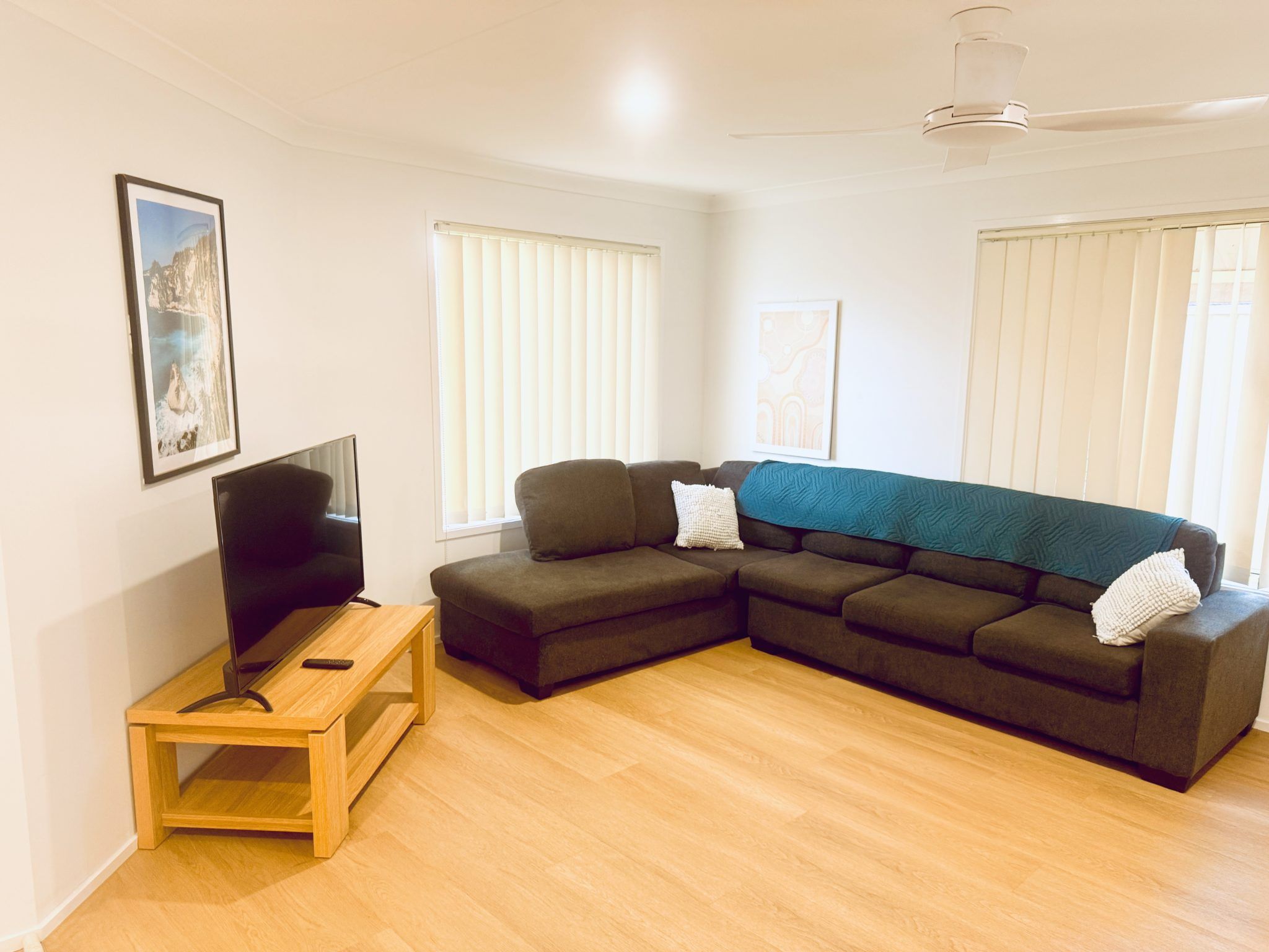 Apple Gum Lounge Room
