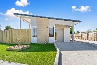 013 Open2view_ID911198-11_Saxtons_Drive_-_Moe