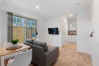 Geebung 10
