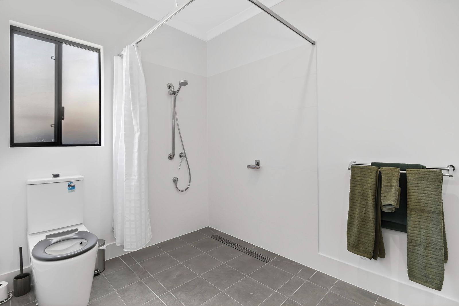 016 Open2view_ID999327-32_Coomberdale_Road__Midvale