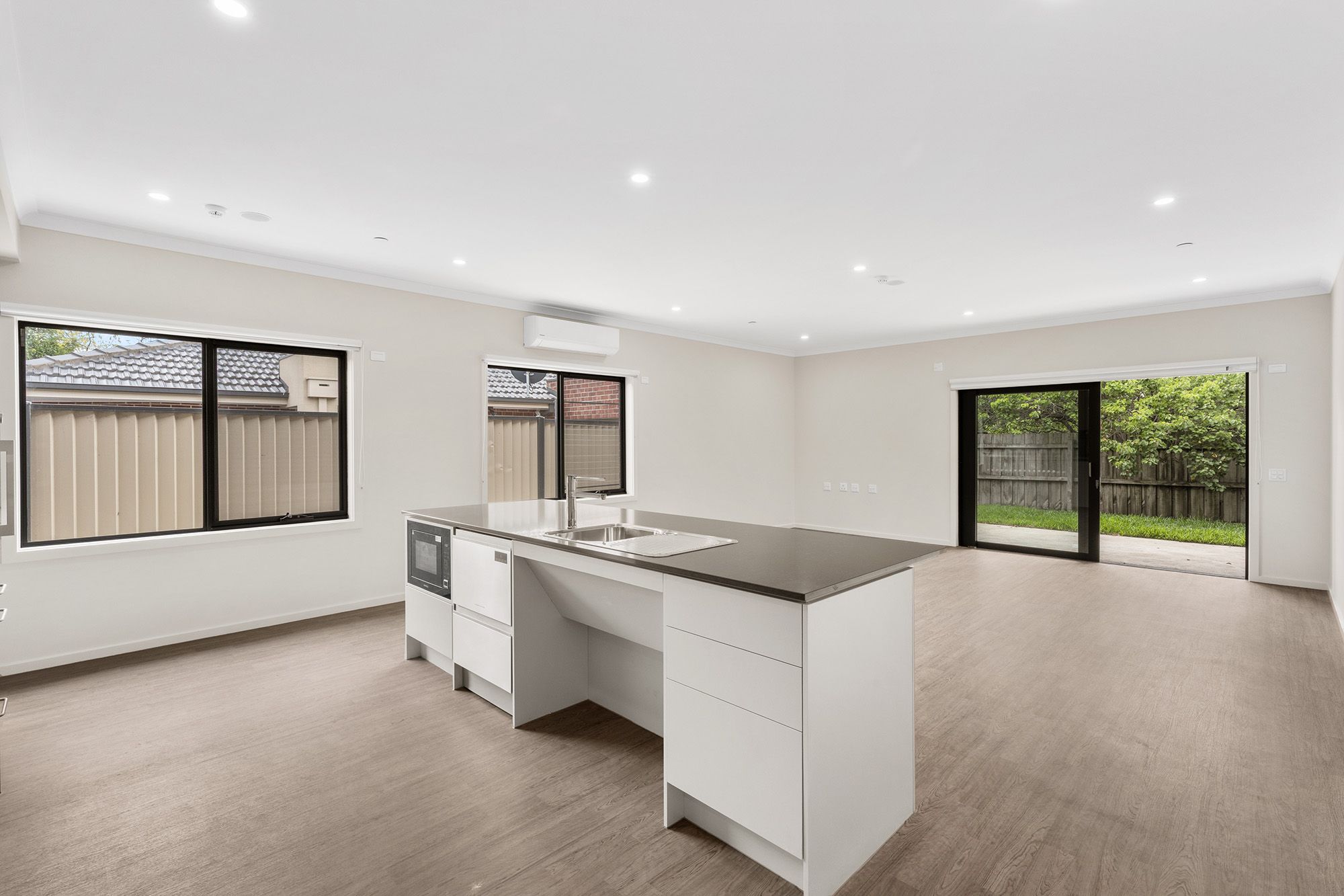 Kitchen Living Dining Alfresco LR No Logo