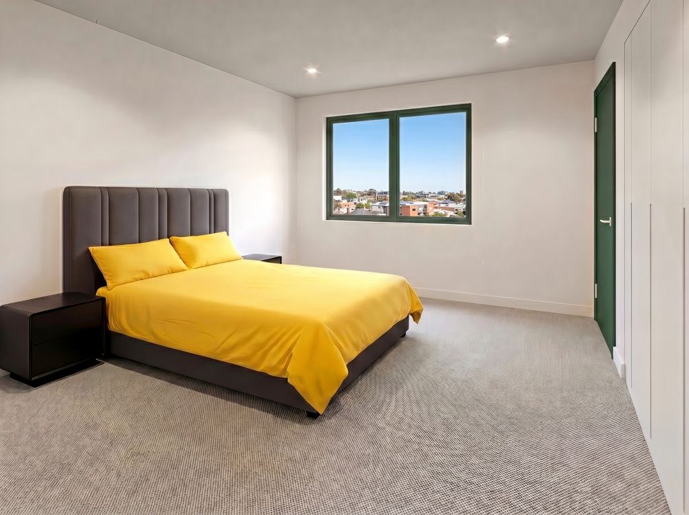 level 1   right bedroom