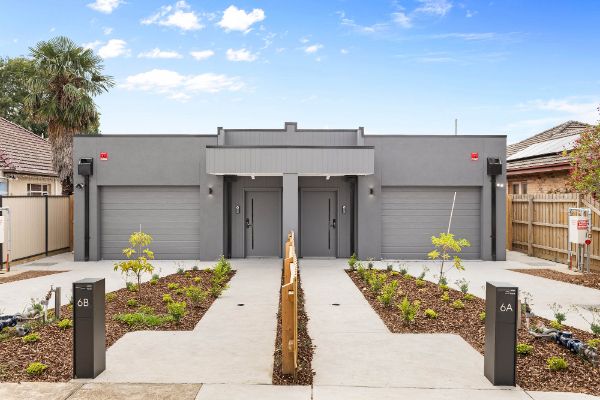 Facade Both 2 LR No Logo