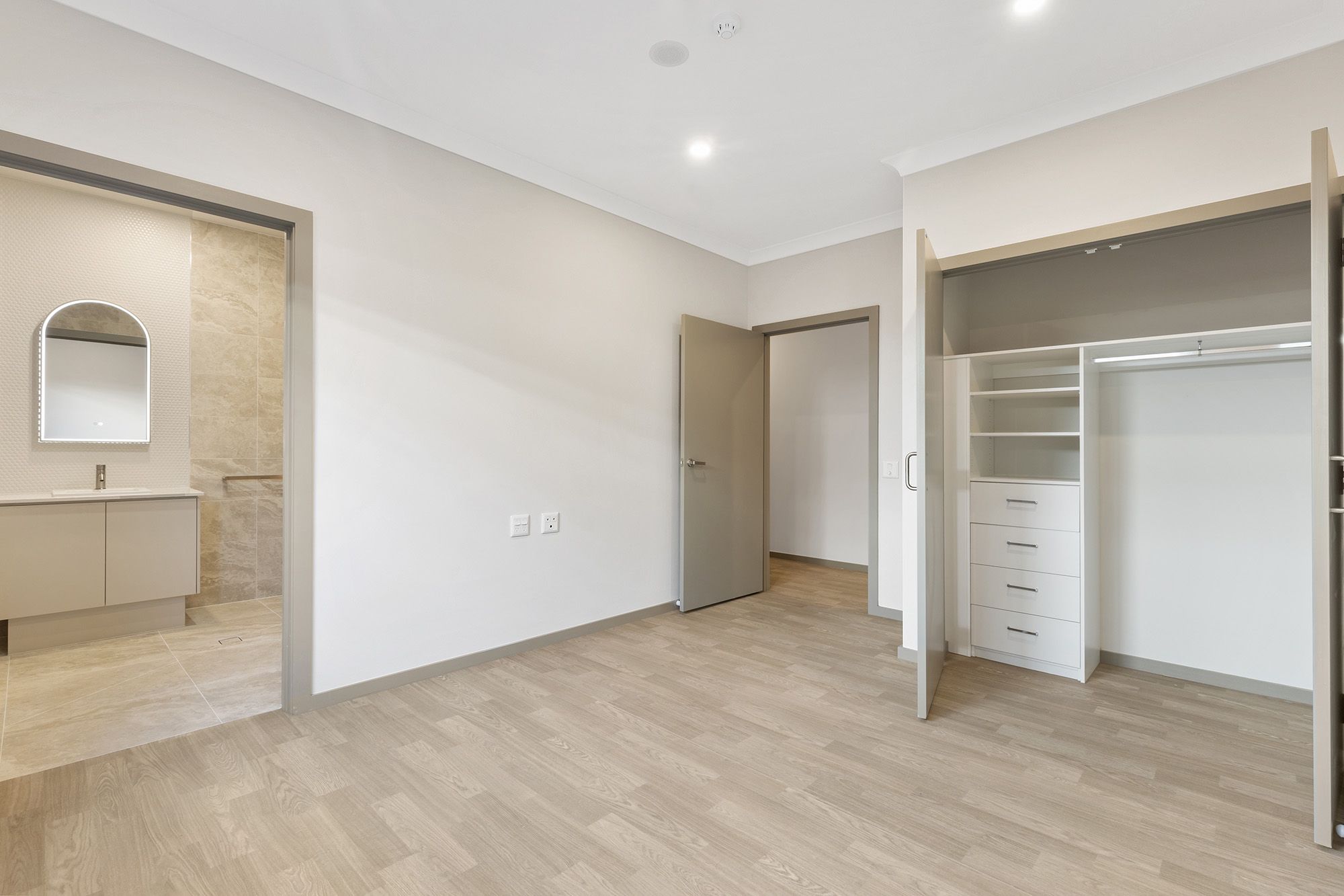 Houston   Bedroom into Ensuite and Hallway 2 LR No Logo