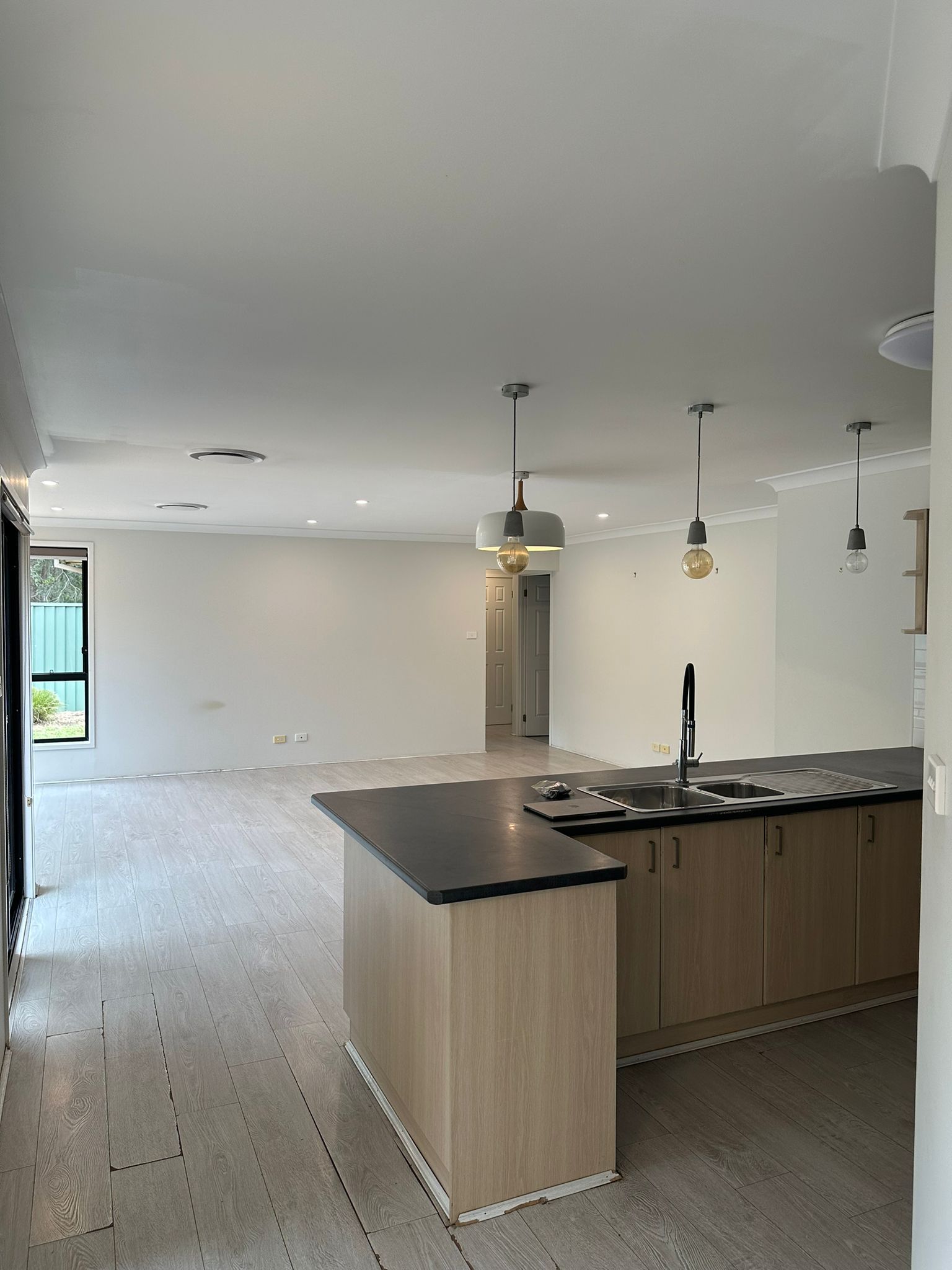 WhatsApp Image 2024 11-11 at 13.57.04 (1)