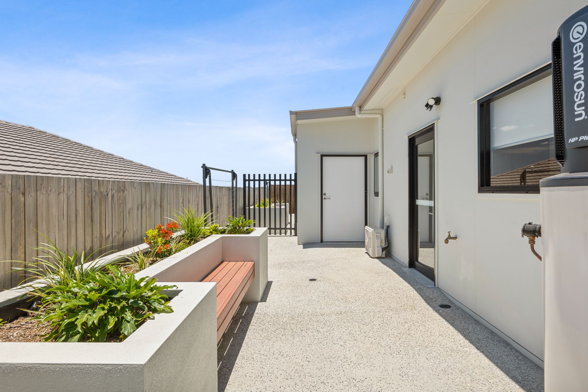 Vail Street Courtyard