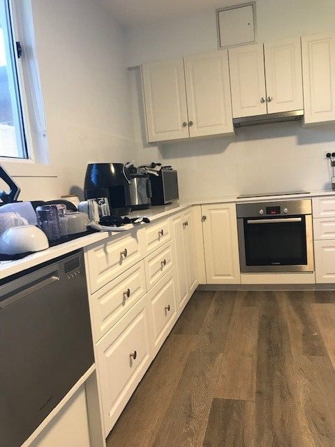 Greenacre Kitchen 2