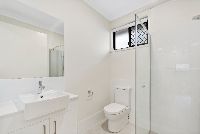 015 Open2view_ID992654-11_Finch_Street