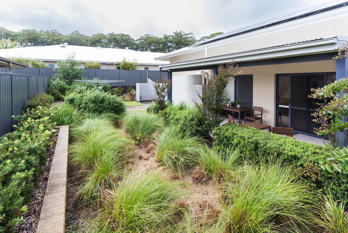 SIL034 Bowline Cct Corlette SharedOutdoor(LR)-0006