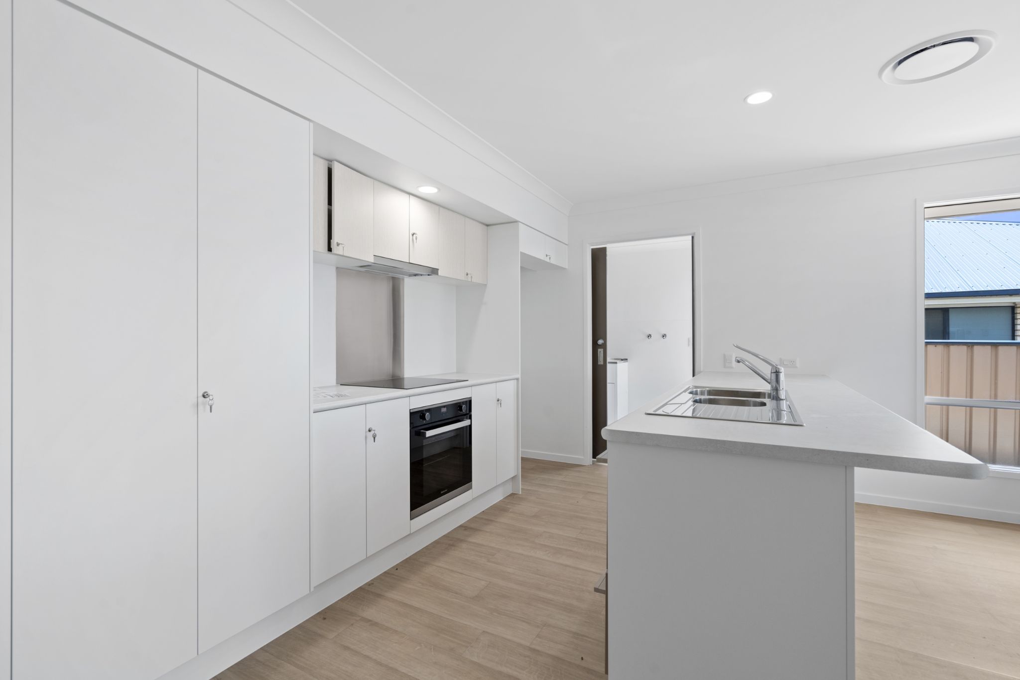004 Open2view_ID912124-6_Breanna_St__Cotswold_Hills-scaled-2