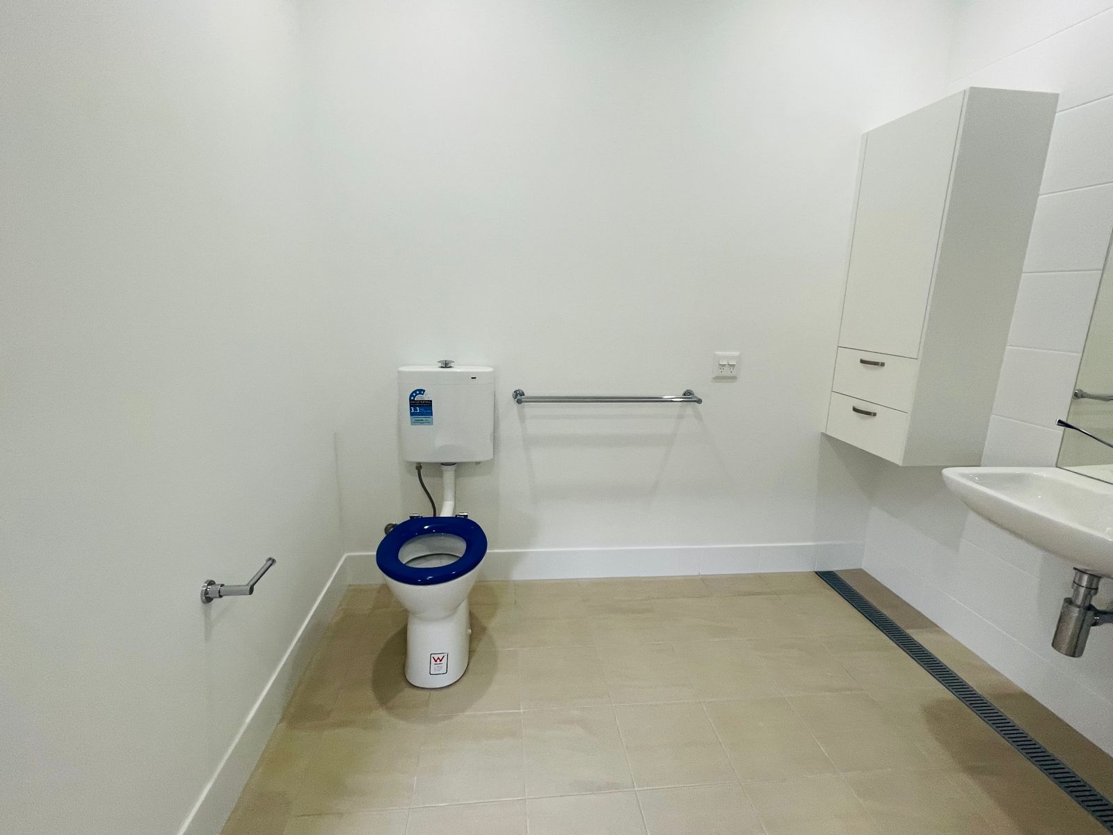 8a8b0082 ddb0-46ab-a451-d8ecb442a864