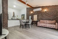 Hayes51B 15-Internet