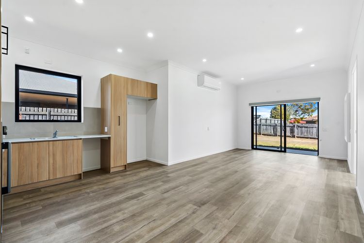 015 Open2view_ID1027455-20_Joseph_Street