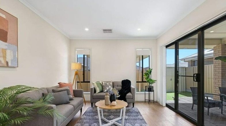 Christies Beach lounge room