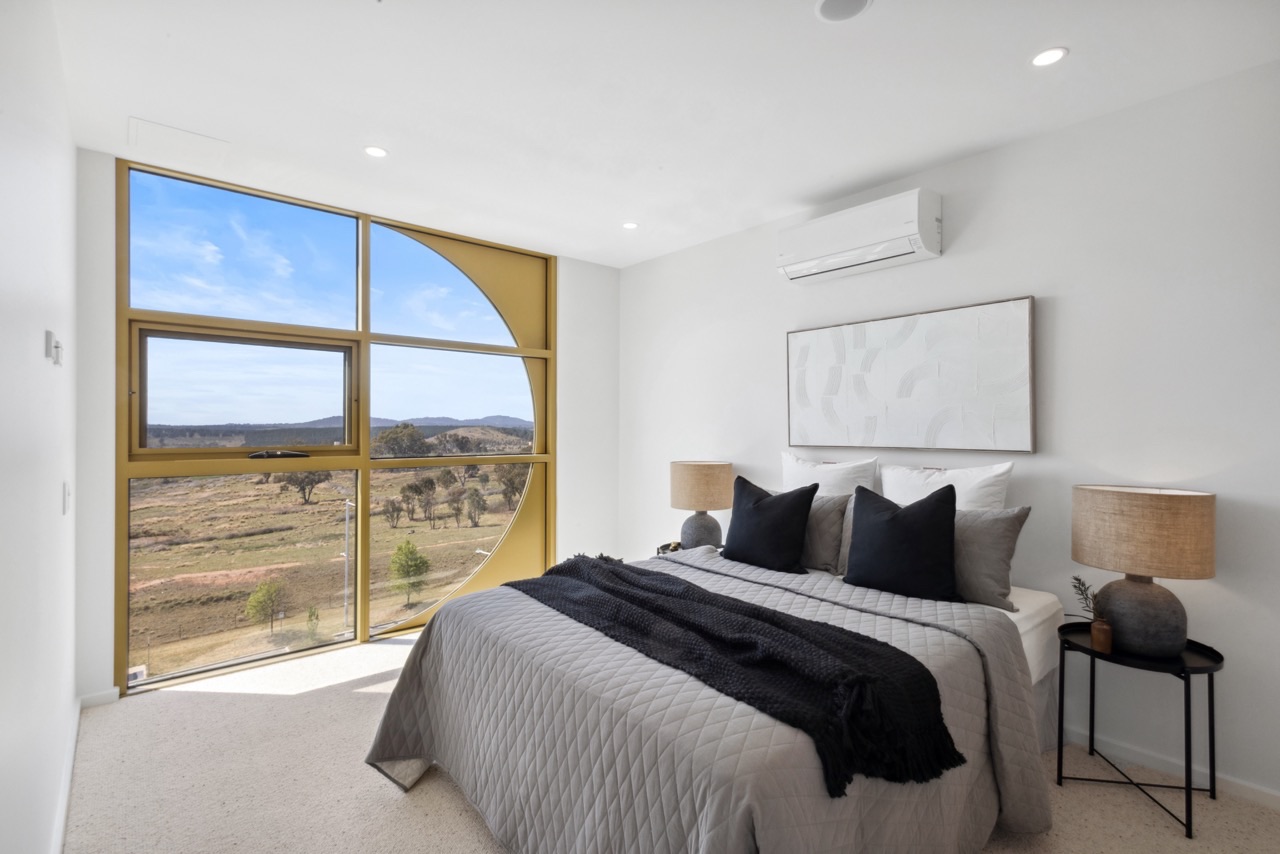 Vera Canberra_6218 Large