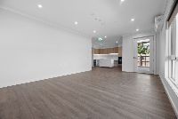 15 Lacebark St Doveton 005