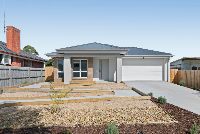 15 Lacebark St Doveton 001