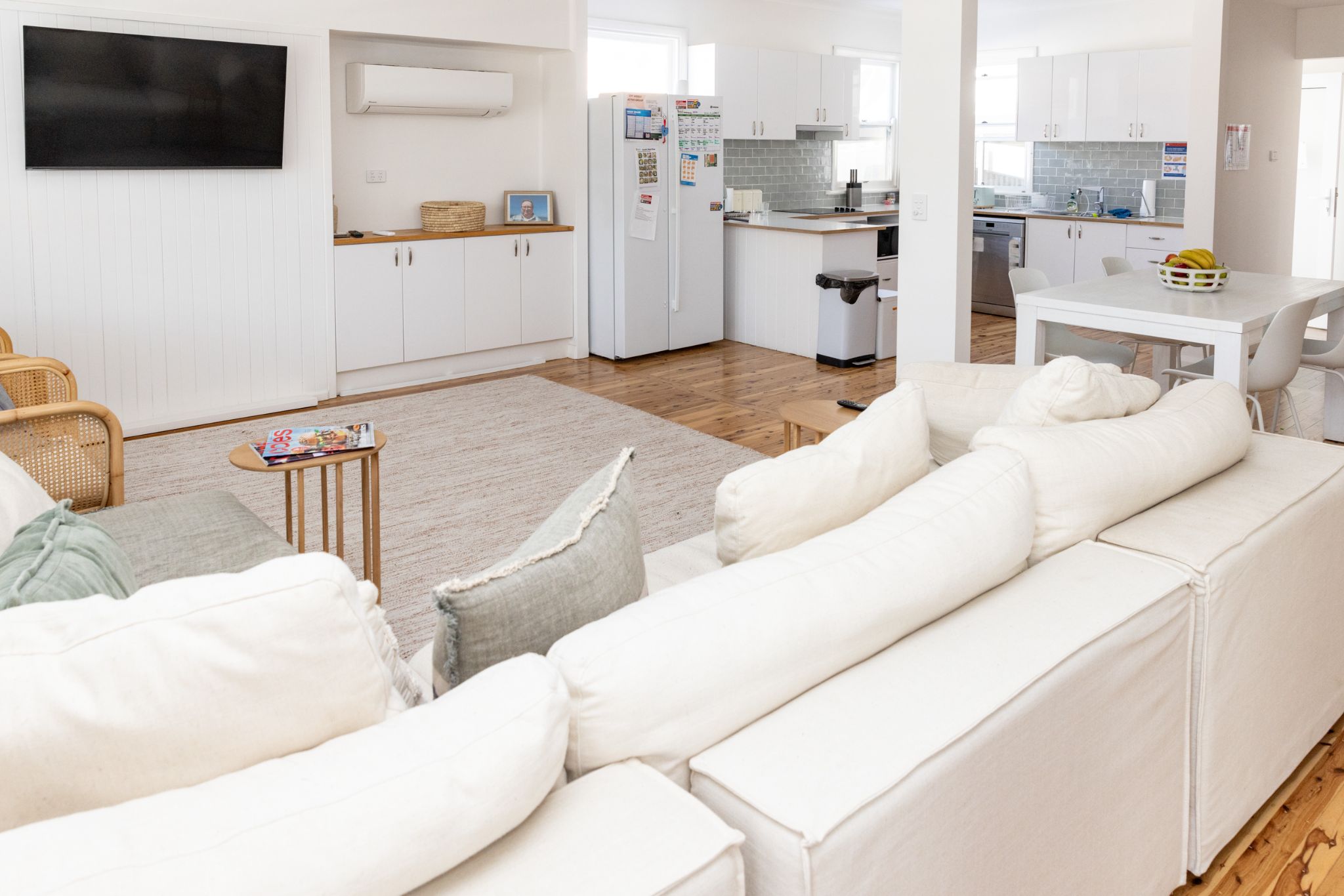 CFY Sept24-116 - 52LW living space