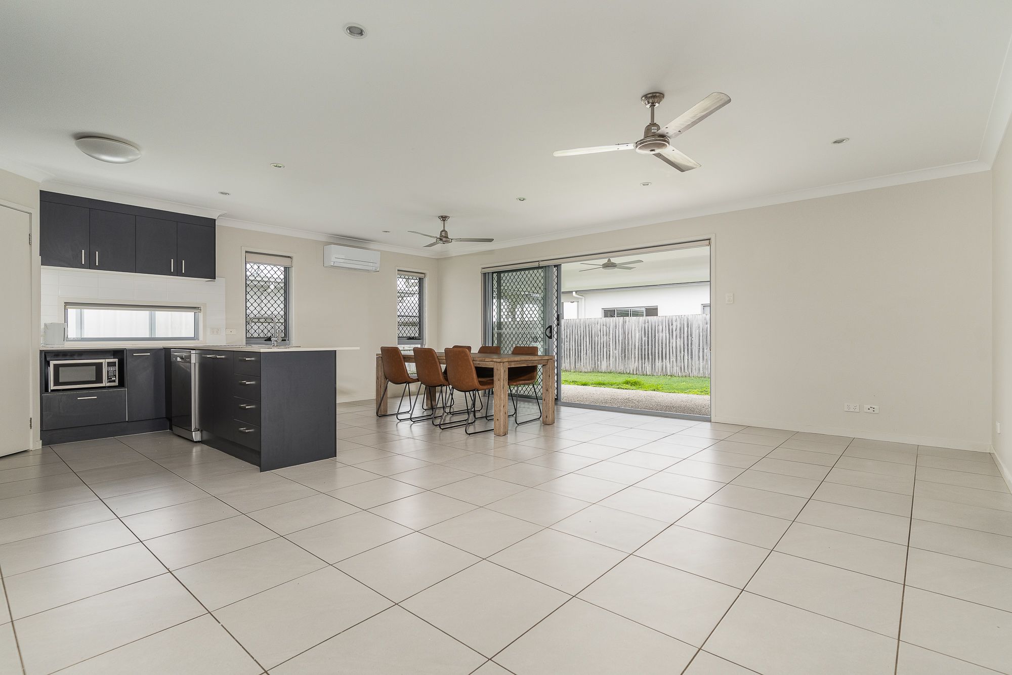 Sienna26 14-Internet