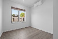 15 Lacebark St Doveton 013