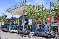 Bundoora   DFO Uni Hill LR No Logo