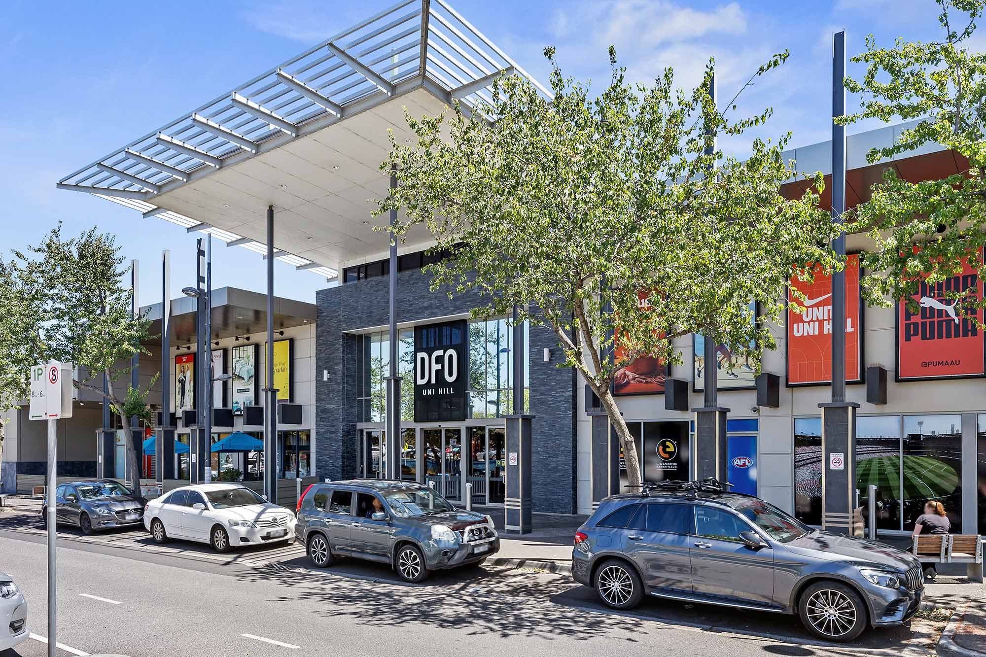 Bundoora   DFO Uni Hill LR No Logo