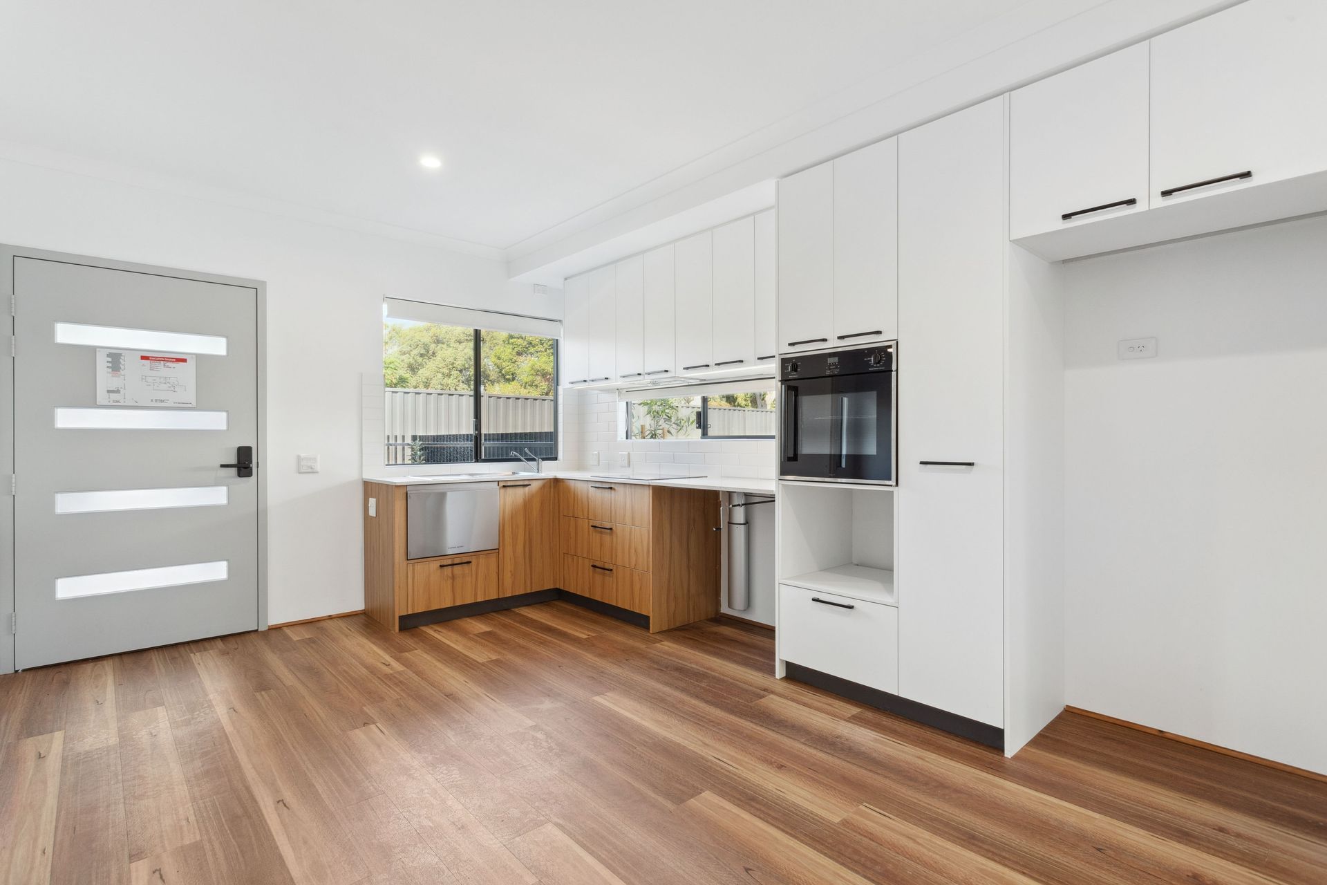 6 3 32 Orr St, Maddington 6