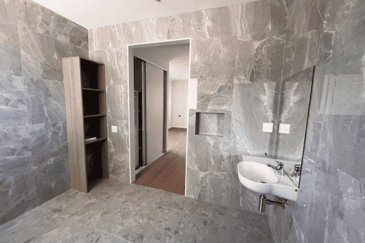 Macleod Villa Bathroom