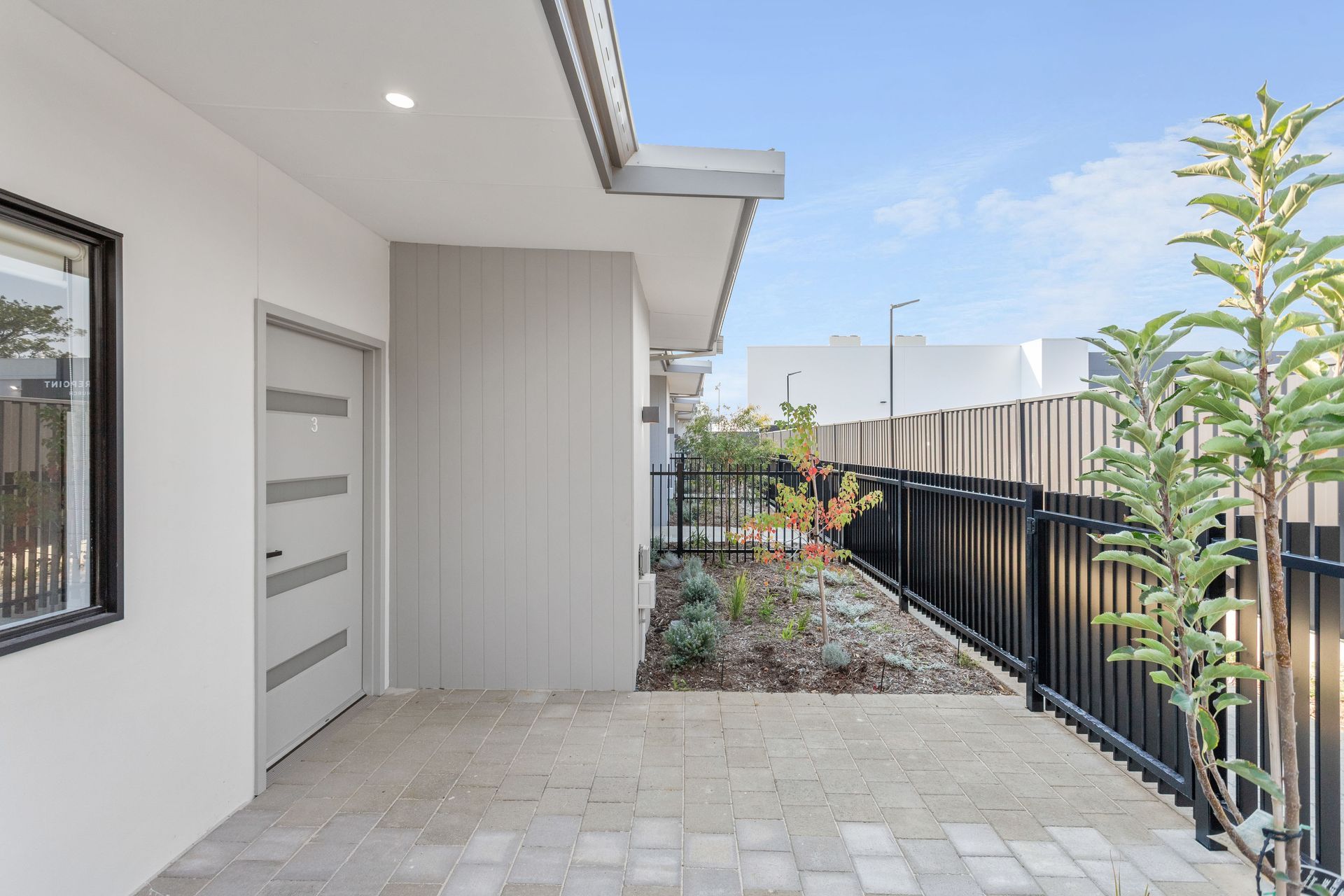 20 3 32 Orr St, Maddington 20