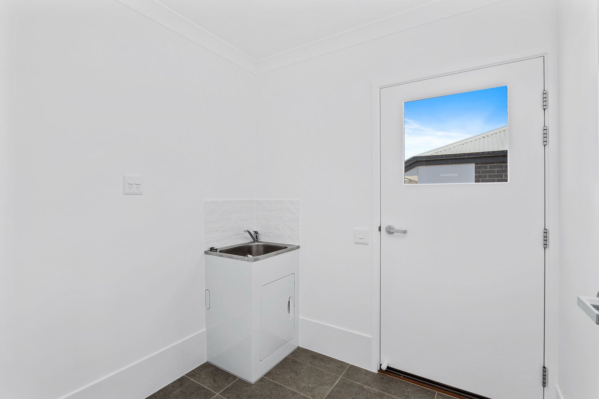 28 Mulberry Cct 4  1)