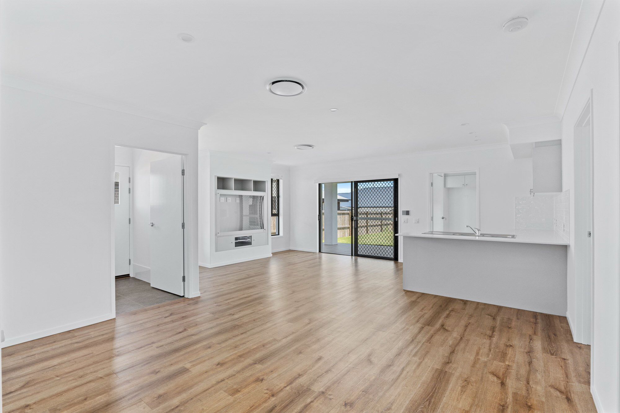 28 Mulberry Cct 3  1)