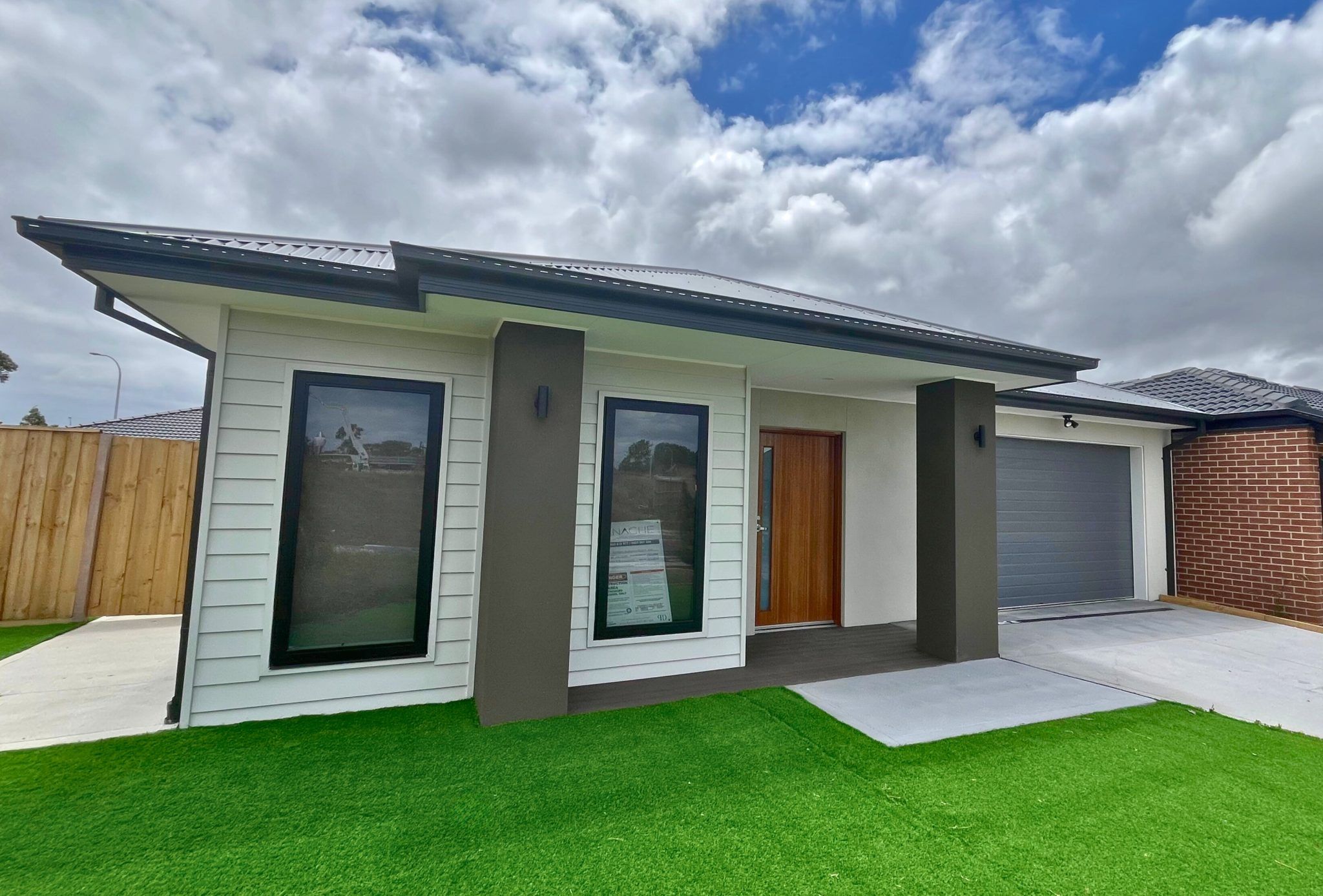 Bourbon Front-2048x1387