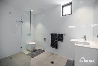 KinKera   Liverpool8_Small SIze Logo