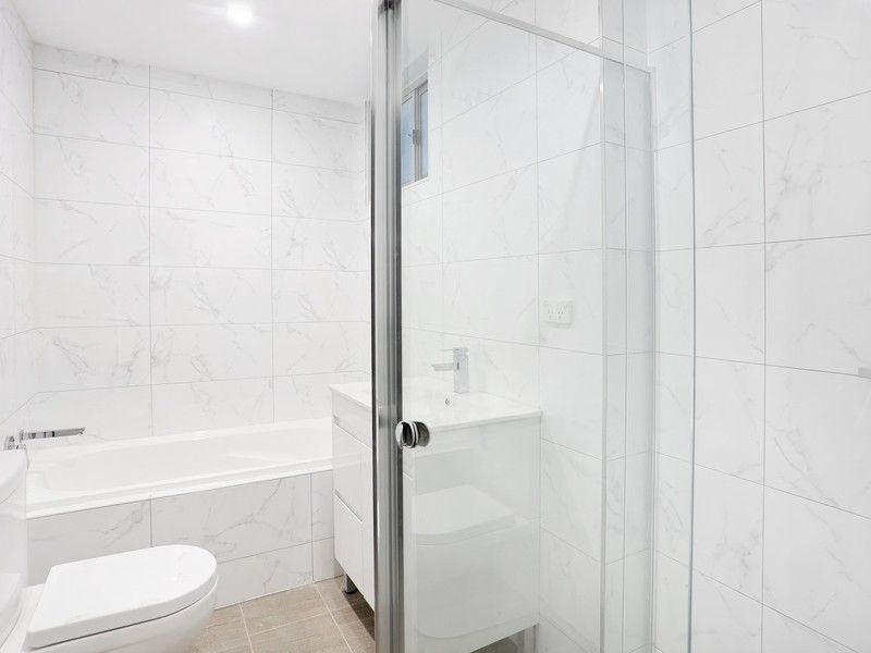 10022123 20277704_1P2325_4_1582256147