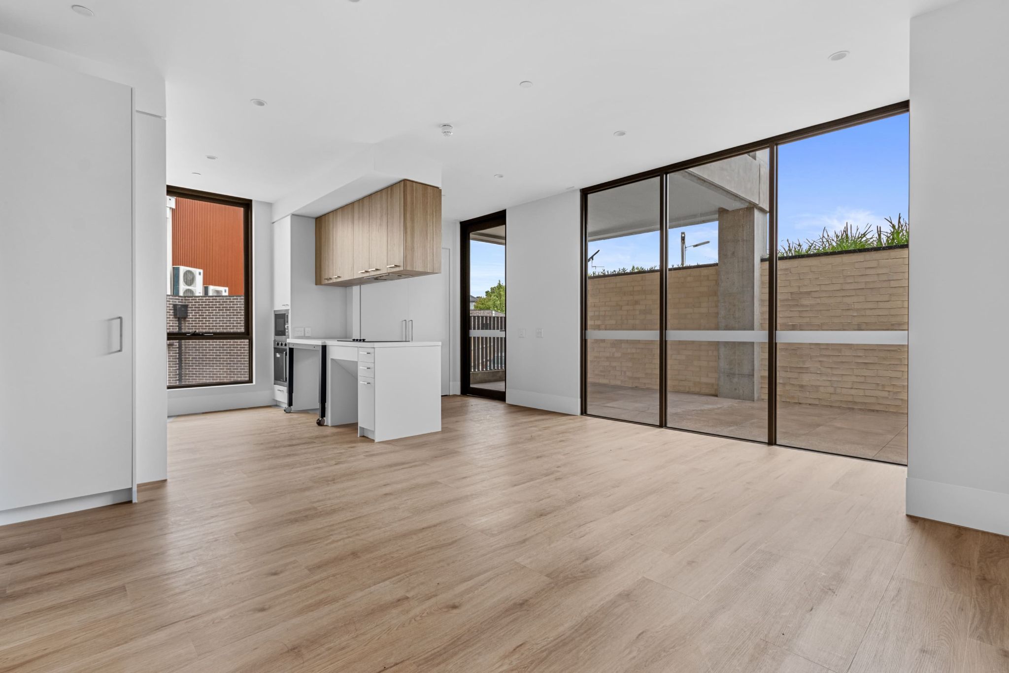 Kitchen and living 2 1 Collings_Street