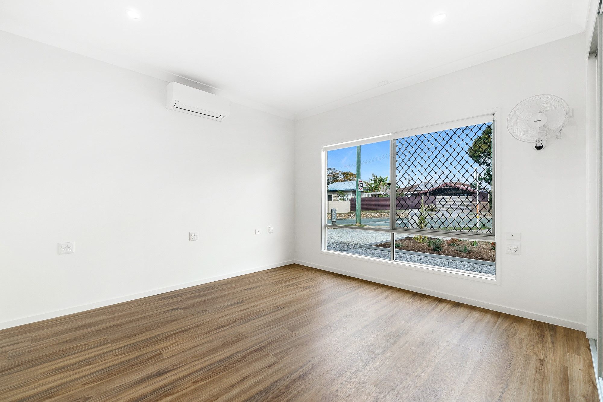 105 Johnston Street  Southport02