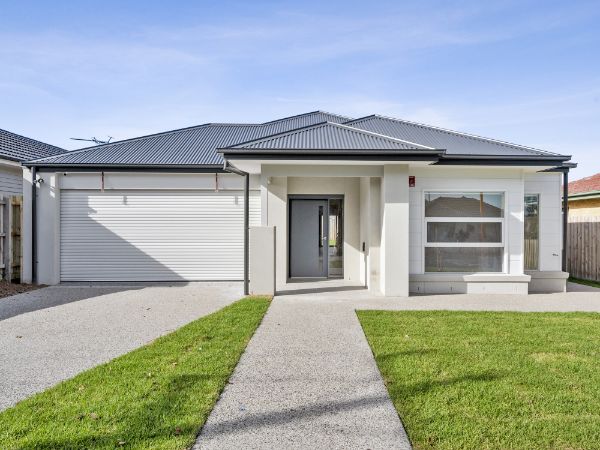 010 open2view_id884257-9_boronia_avenue