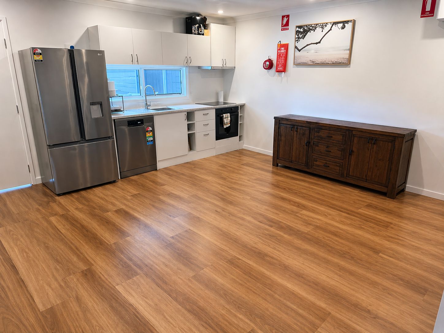 Kitchen Living_35 MacKenzie