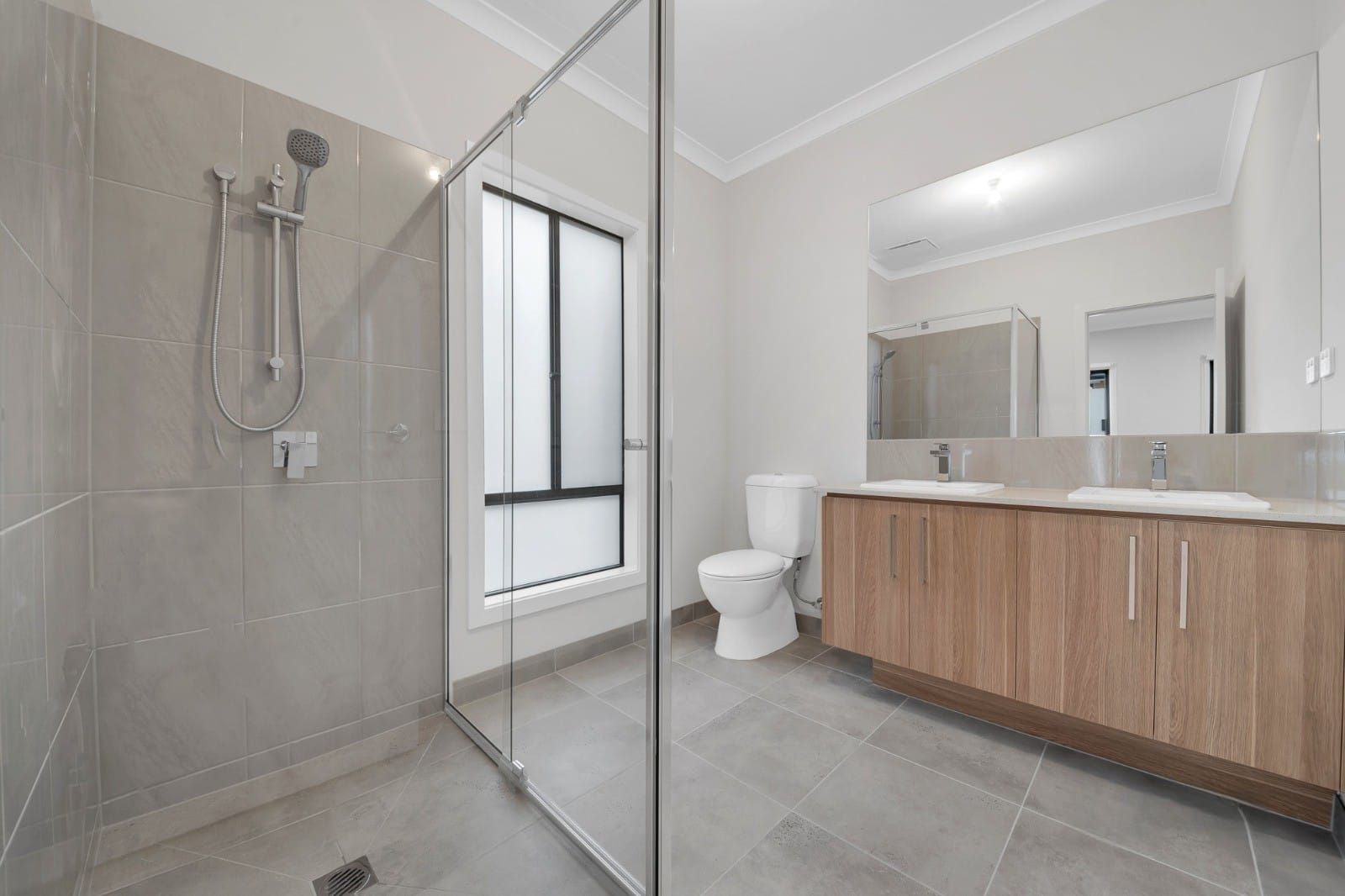 5  Ensuite