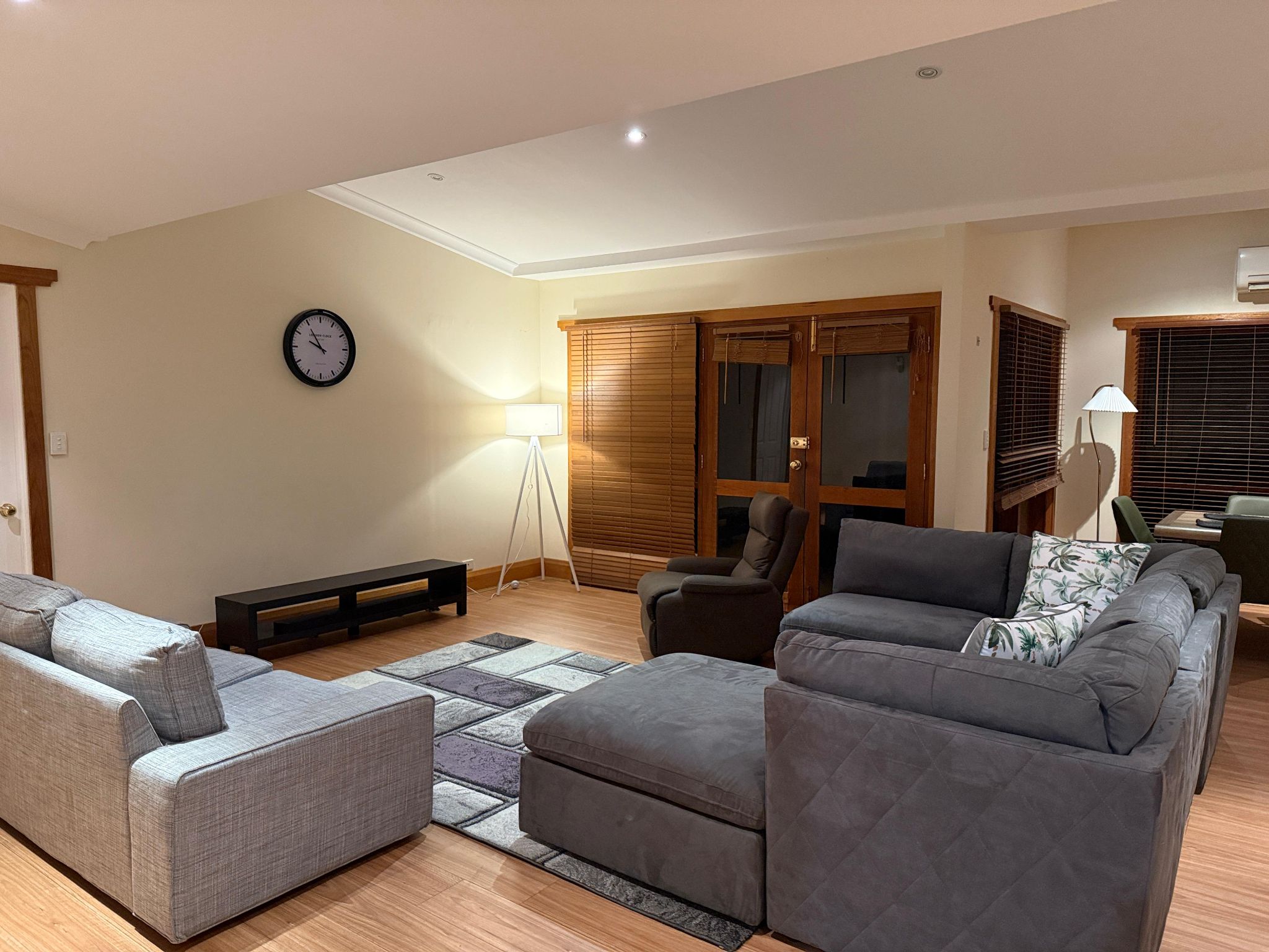 WhatsApp Image 2025 11-18 at 5.55.25 PM