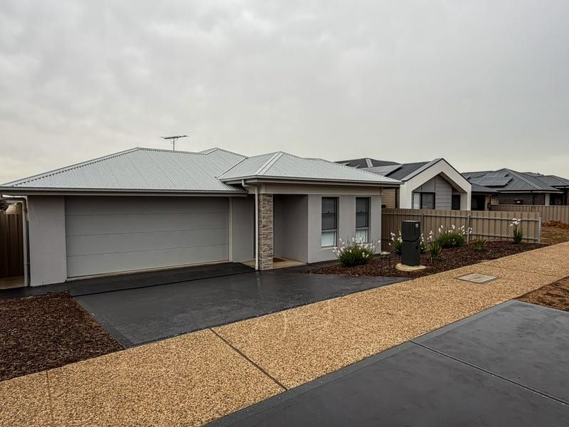 Front View Murray Bridge