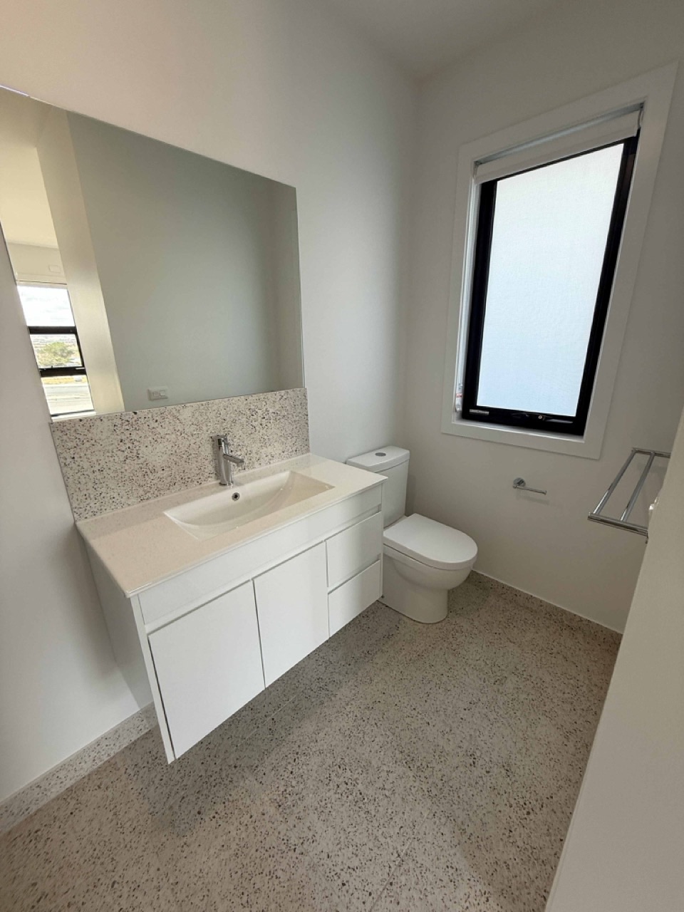 22 Oakmont PC 16 Large