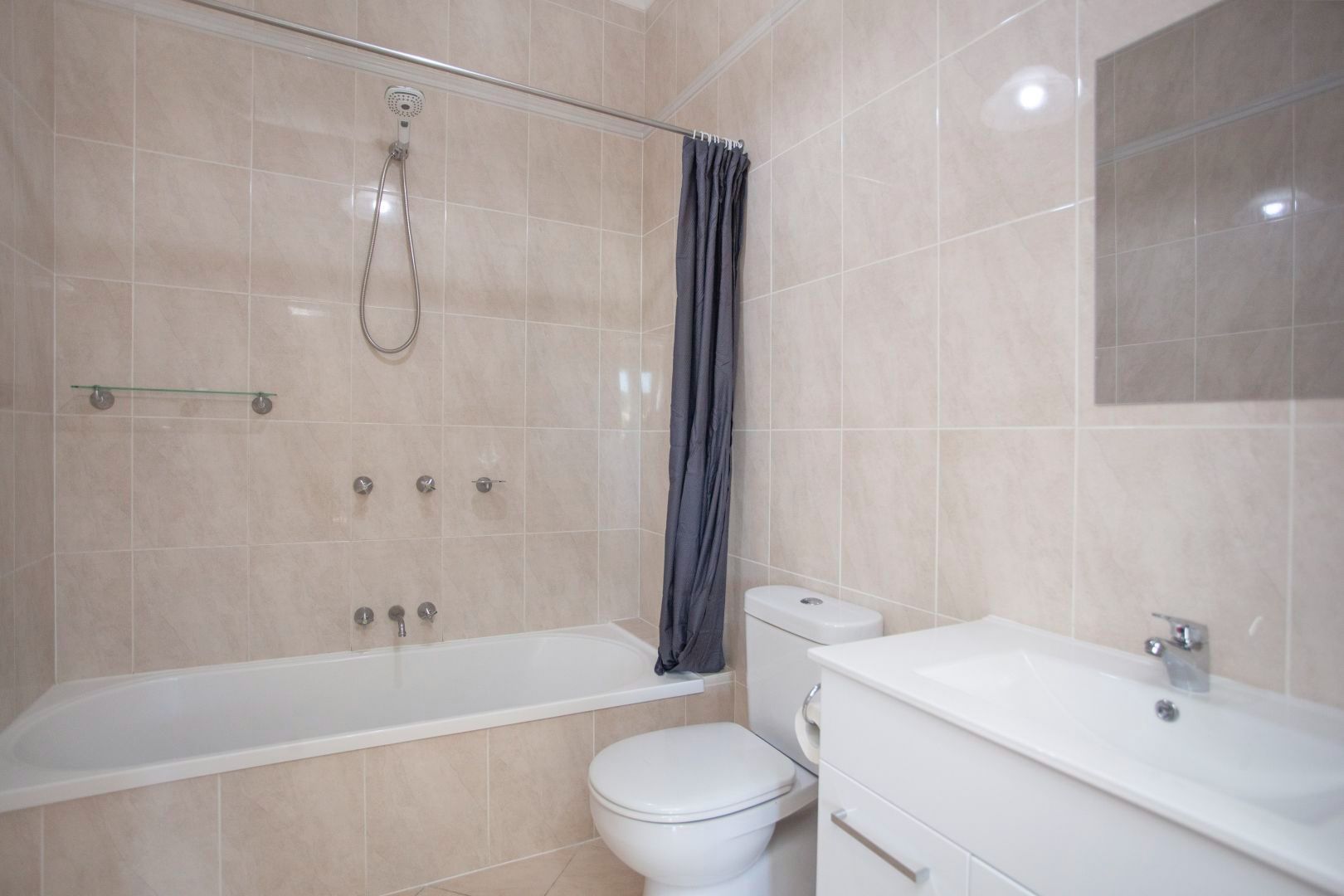 2017625382 11_1_220227_114724-w5616-h3744