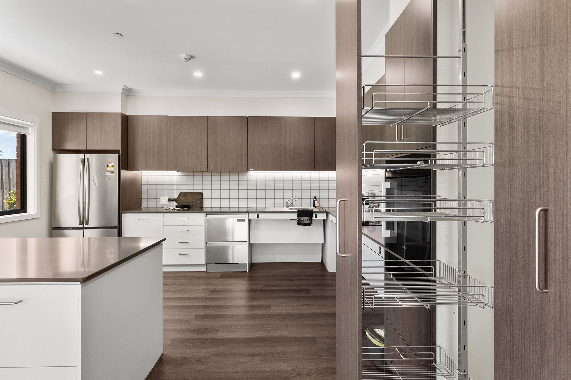 Waratah   Kitchen 9 LR No Logo