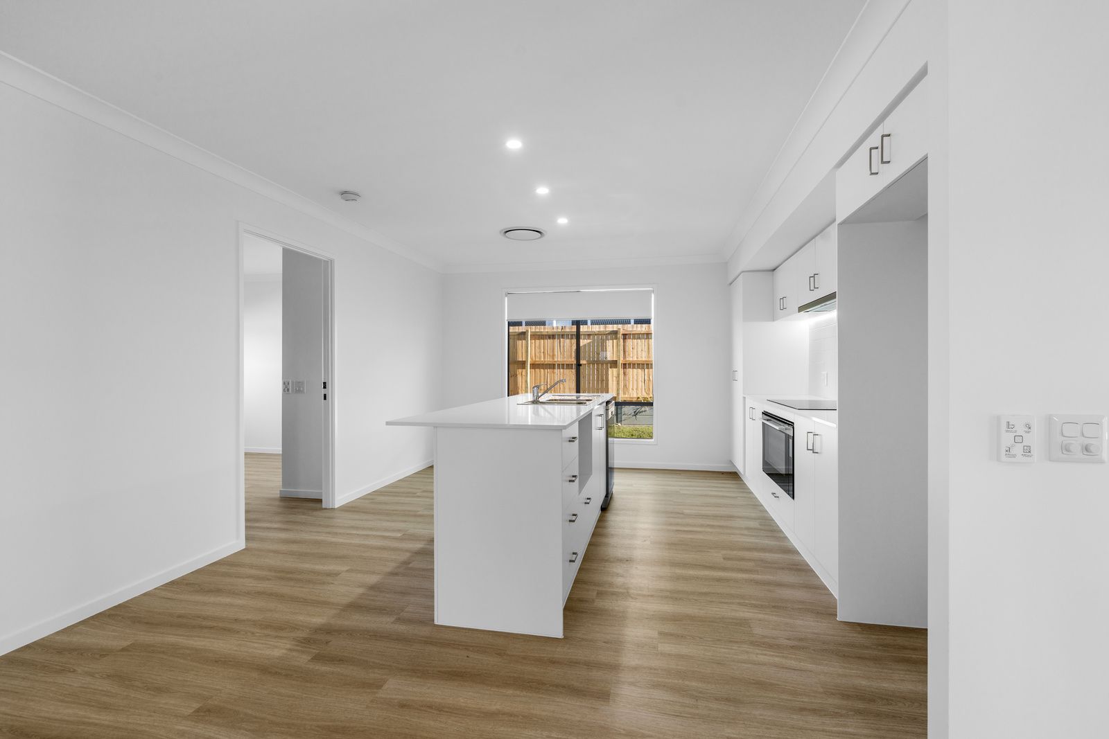 003 Open2view_ID971178-7_Paroo_Street__Plainland