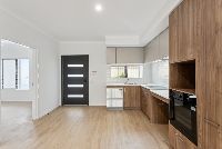 web 7 Henry St, Midland 27