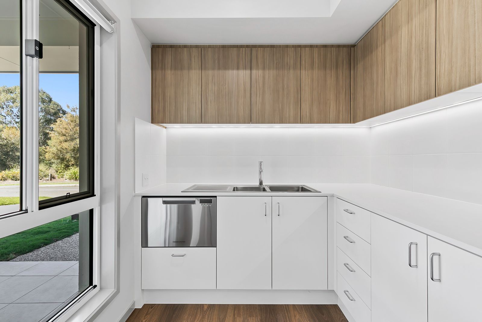 005 Open2view_ID966325-1_54_Bramble_Street