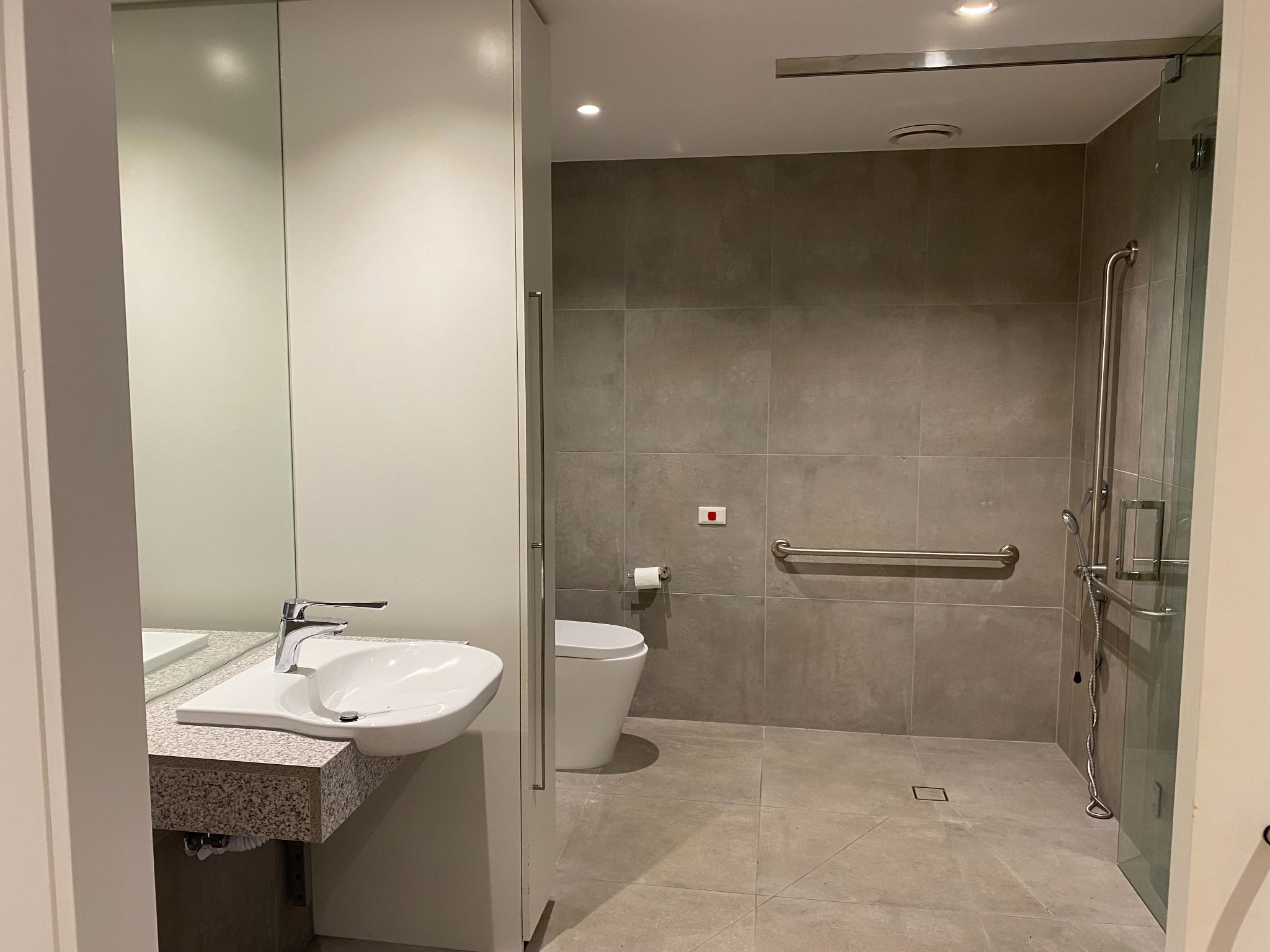 Bathroom   The Spencer